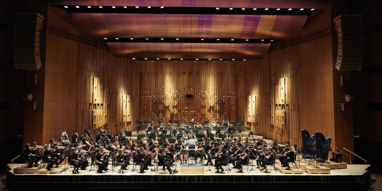 Thomas Søndergård conducts the Guildhall Symphony Orchestra in the Barbican Hall