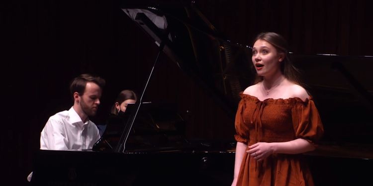 Singer and accompanist perform on the Milton Court stage