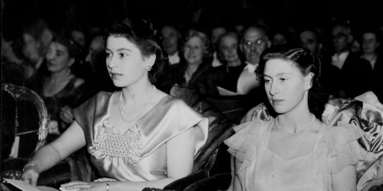 The Queen and Princess Margaret on a visit to Guildhall School