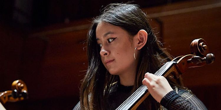 Junior Guildhall cellist