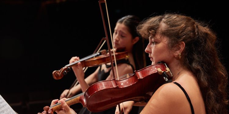 String Quartet violin players