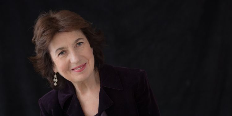 headshot of Imogen Cooper smiling