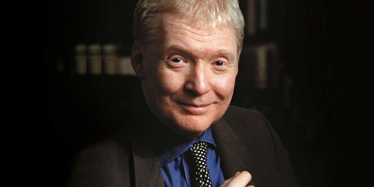 Headshot of Graham Johnson