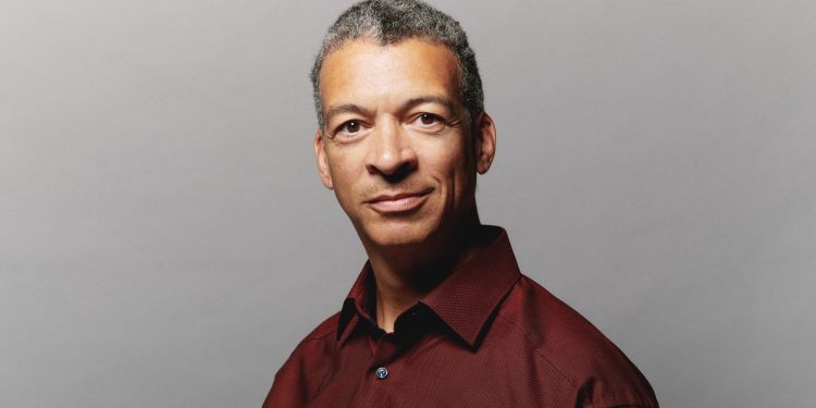 Roderick Williams headshot