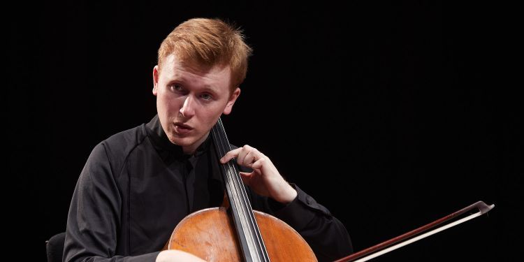 Guildhall cello player