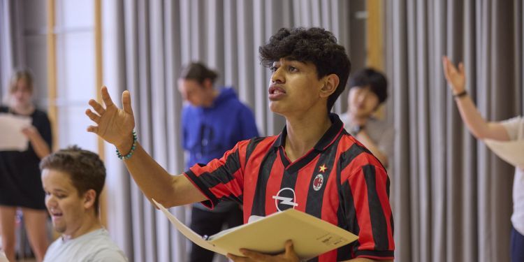 Short Courses - Summer Schools 2024 - Speaking Shakespeare - Participant with script (Paul Cochrane)