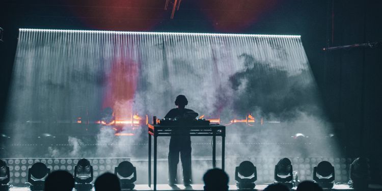 Performance with musicians and light show