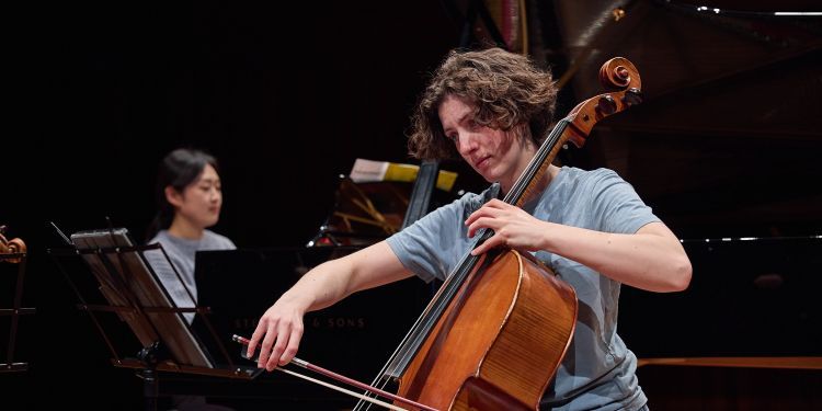 Guildhall cello player (c) Paul Cochrane