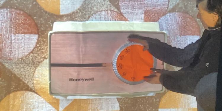 A projection of a thermostat