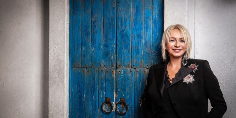 Judy Craymer headshot 