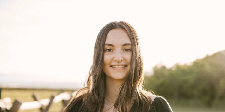 Headshot of Caroline Durham 