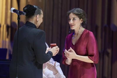 Alexandra Achillea Pouta receiving Gold Medal © Clive Totman.JPG