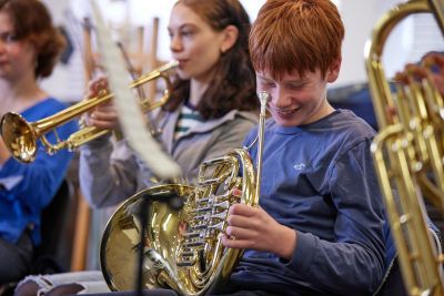 Guildhall Young Artist plays the french horn