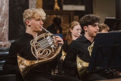 Caspar playing with the LSSO