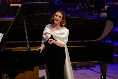 Manon performing at the Gold Medal Finals 2025