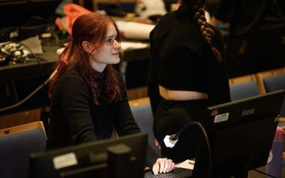 Behind-the-scenes on The Welkin