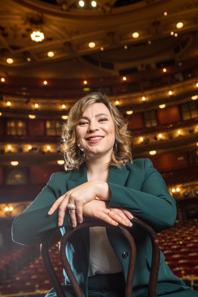 Natalya Romaniw headshot by Antonio Olmos